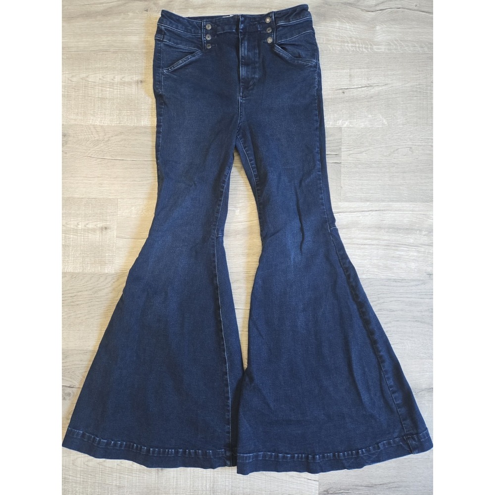 Free people Maddox Blue Dark Denim Super Flare Bell Bottom Jeans Size 29